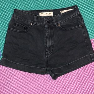 BULLHEAD MOM SHORTS